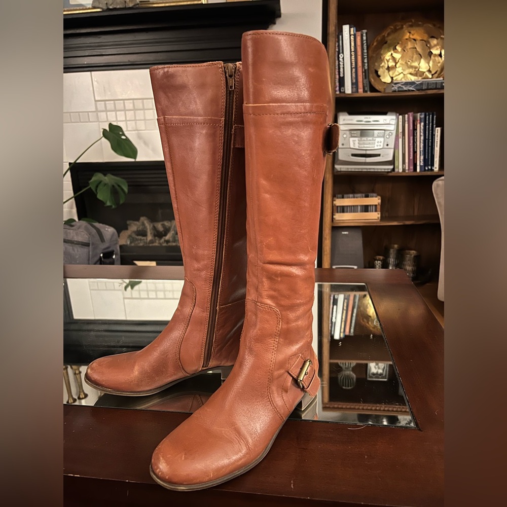 Nine West Vintage Caramel Color “Vasookie” Boots - Size 7.5 EUC